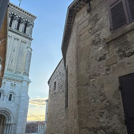 Le Pendentif - Climatise, Cathedrale, 3 Chambres Apartment *